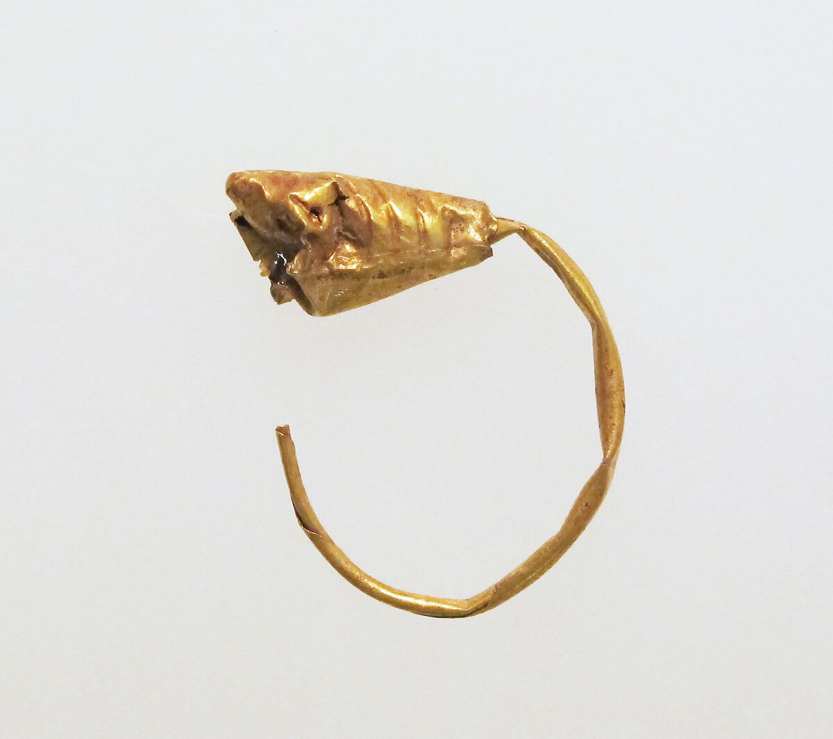 Gold earring, Gold, Greek 
