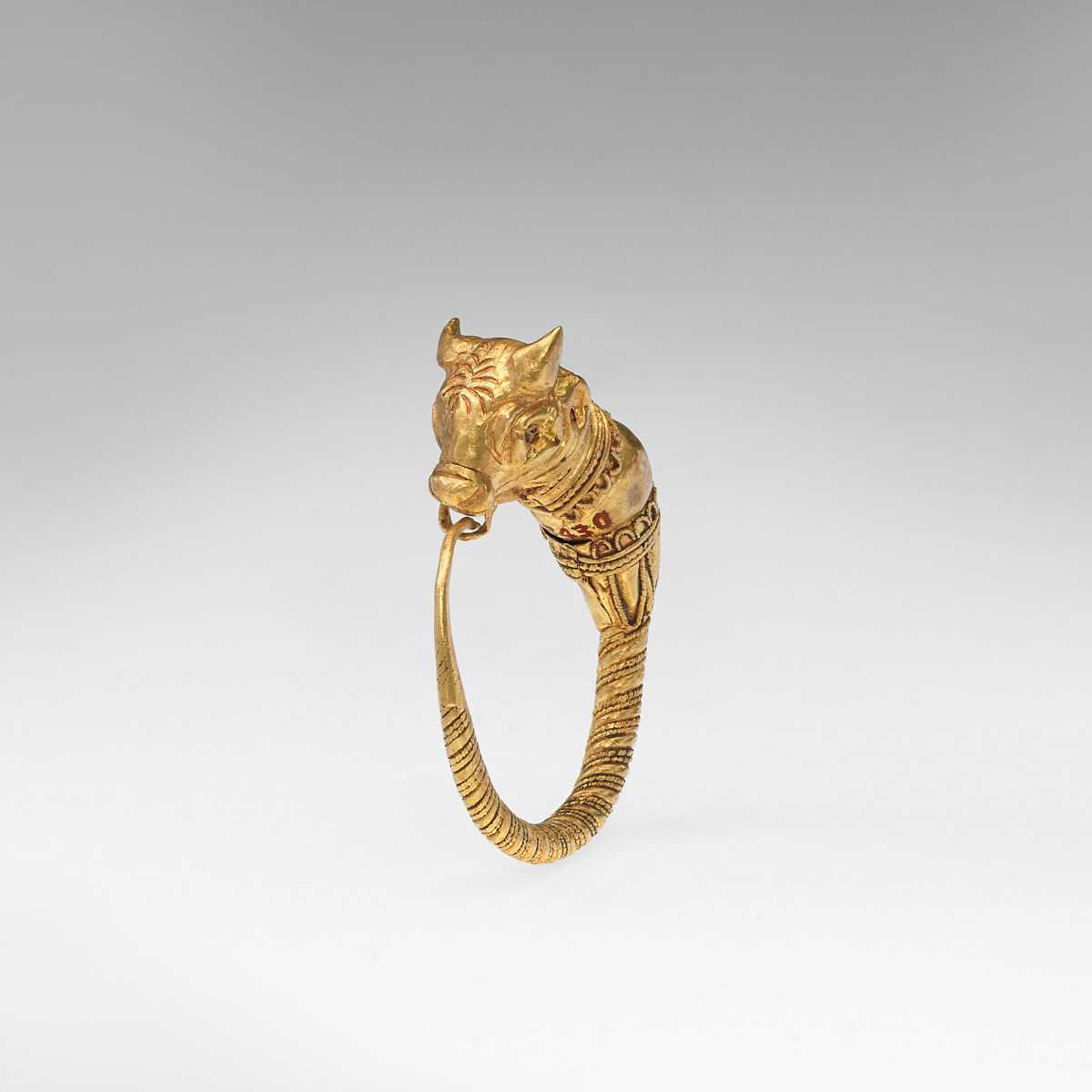 Gold earring with head of a bull, Gold, Cypriot