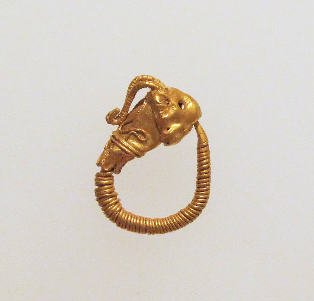 Gold earring with head of an animal | Greek | Classical or Hellenistic ...