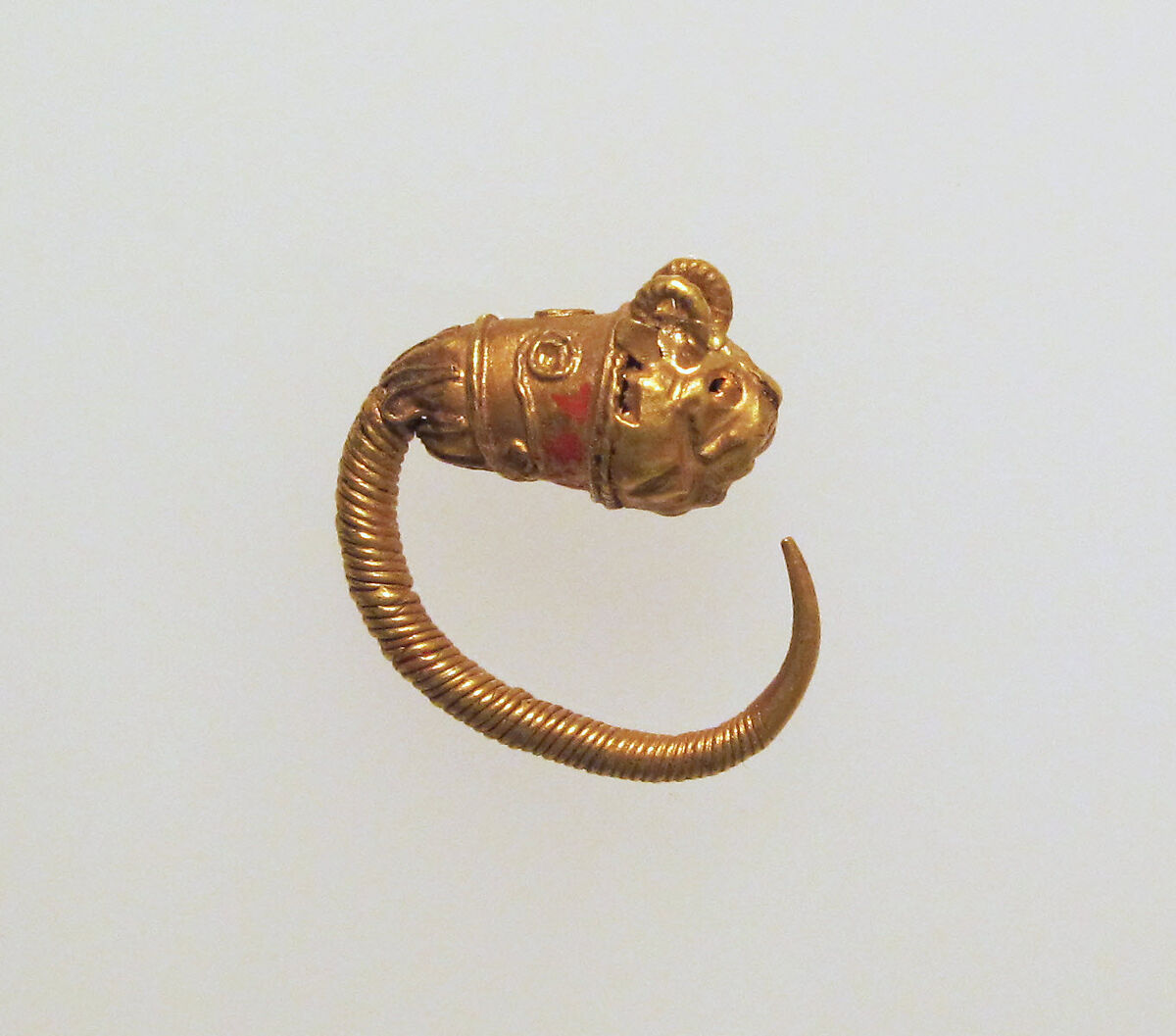 Gold earring with head of a lion, Gold, Greek 