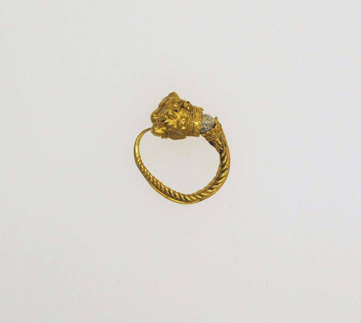 Gold earring with two bulls' heads, Gold, Greek