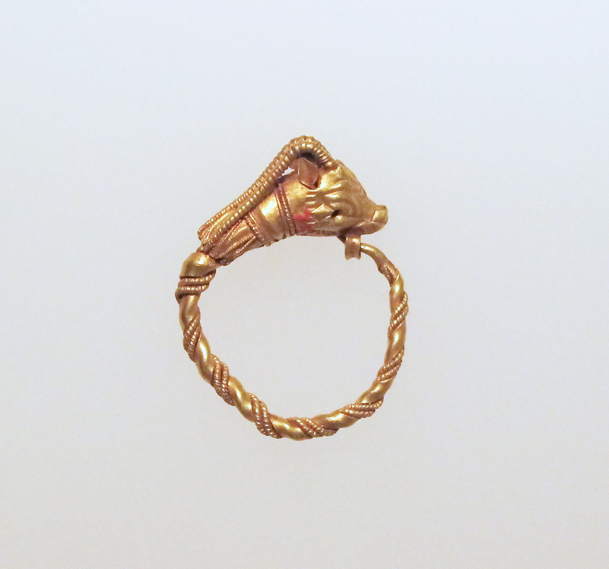 Gold earring with head of an antelope, Gold, Greek 
