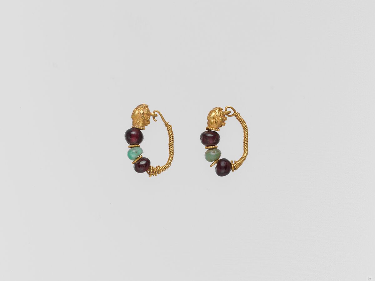 Gold earring with woman's head and beryl and garnet beads, Gold, beryl, garnet, Greek 