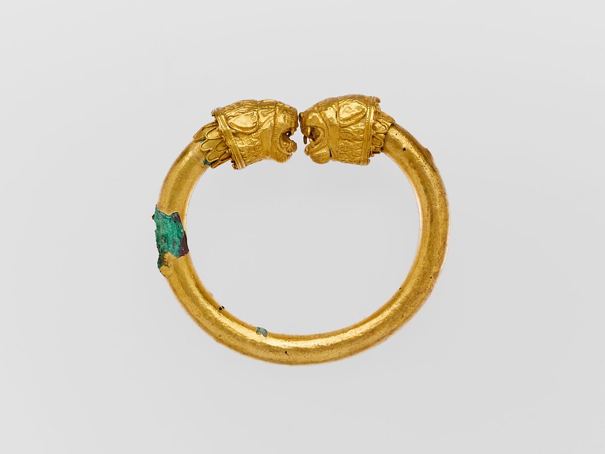 Gold and copper alloy bracelet with lion-head finials, Gold, copper alloy, Cypriot 