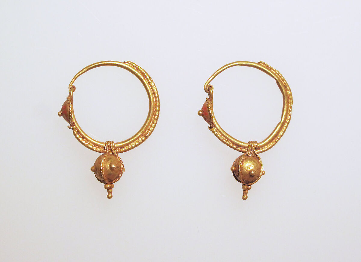 Earring with ball pendant, Gold 