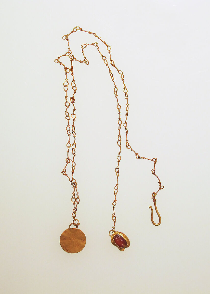 Necklace with disc and sard, Gold, sard 