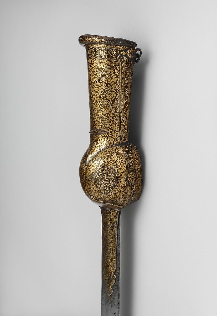 Gauntlet Sword (<i>Pata</i>), Steel, gold, textile, hilt, Indian; blade, European