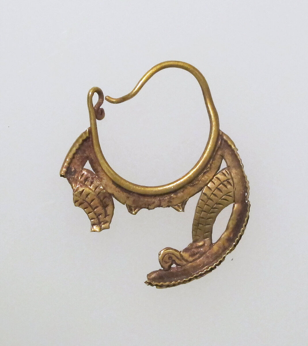 Earring, crescent-shaped, Byzantine style, Gold 