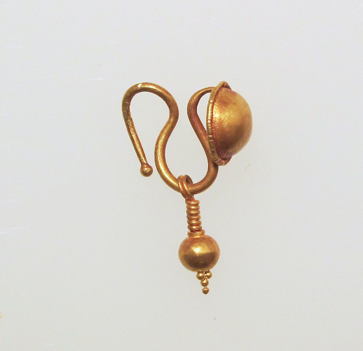 Earring-hook type with disc and beaded rim, Gold 