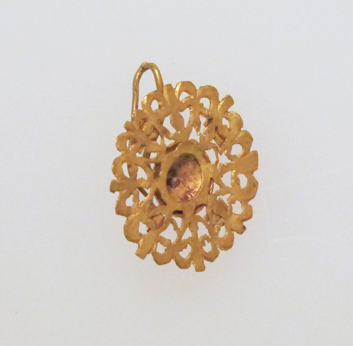 Gold earring with rosette disk, Gold, Roman 