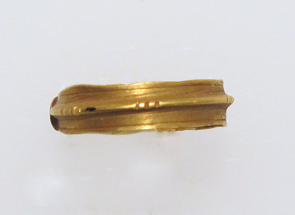 Ring, spiral with overlapping ends, Gold 
