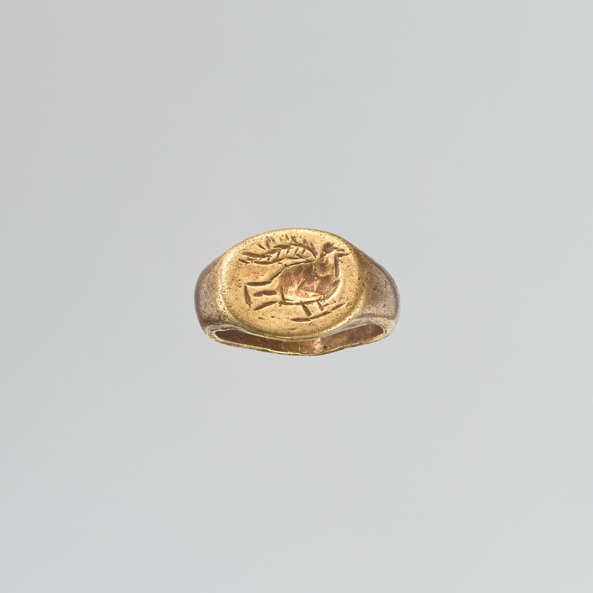 Gold ring engraved with a bird, Gold, Roman, Cypriot 