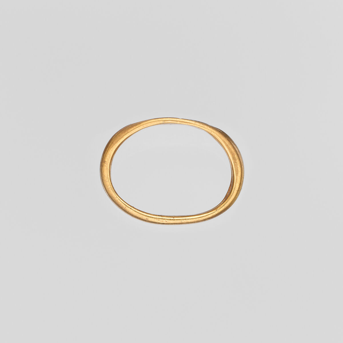 Gold ring with representation of the temple of Aphrodite at Paphos, Gold, Roman, Cypriot