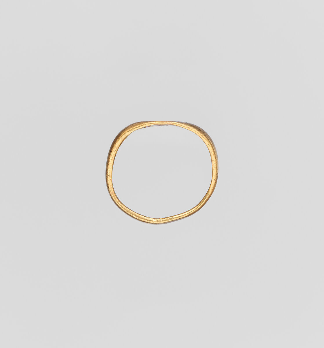 Gold ring with representation of the temple of Aphrodite at Paphos, Gold, Roman, Cypriot