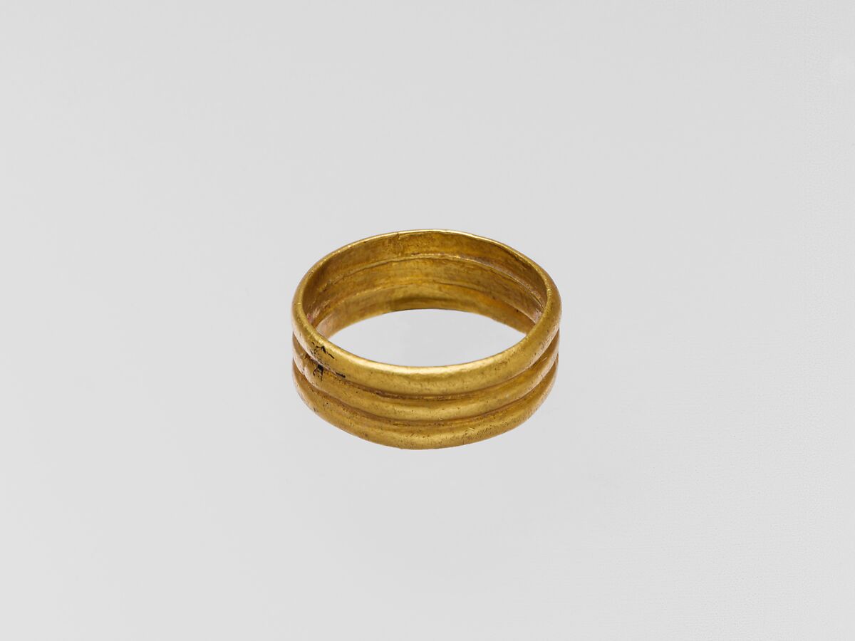 Gold ring with three horizontal ribs, Gold, Cypriot or Greek 