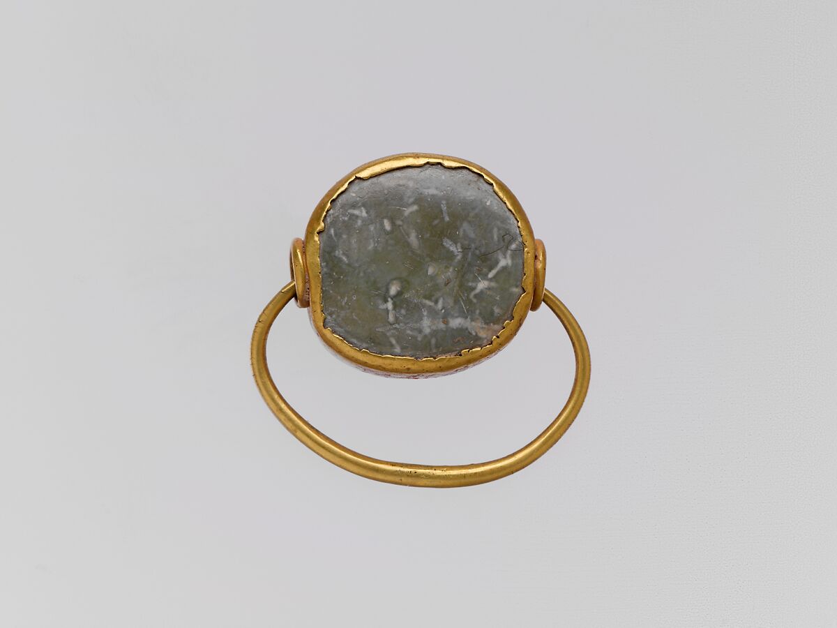 Gold hoop with picrolite stone in gold setting, Gold, steatite, Cypriot 