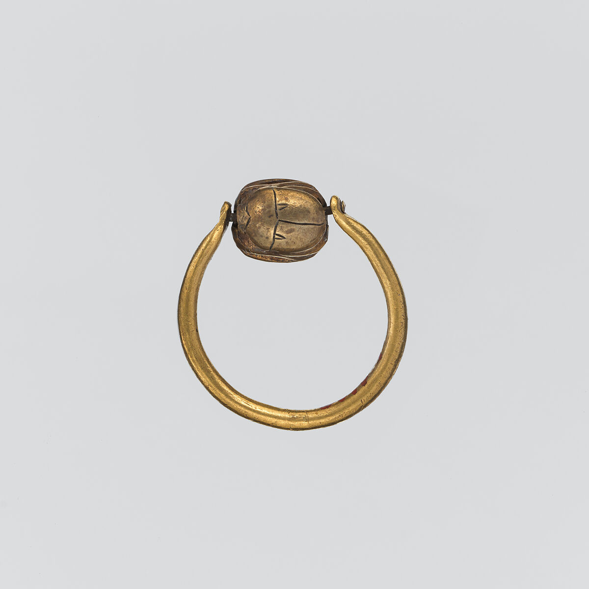 Gold scaraboid ring, Gold, gem, Cypriot