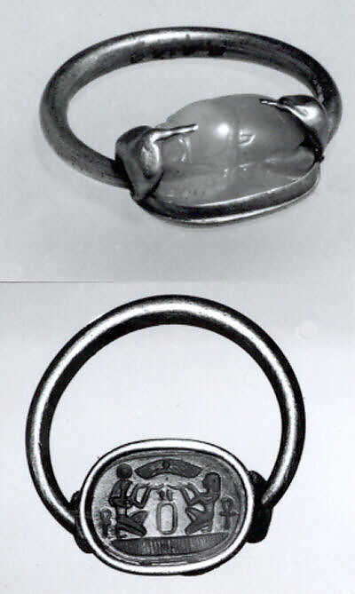 Gold ring with chalcedony scaraboid, Gold, chalcedony, Cypriot