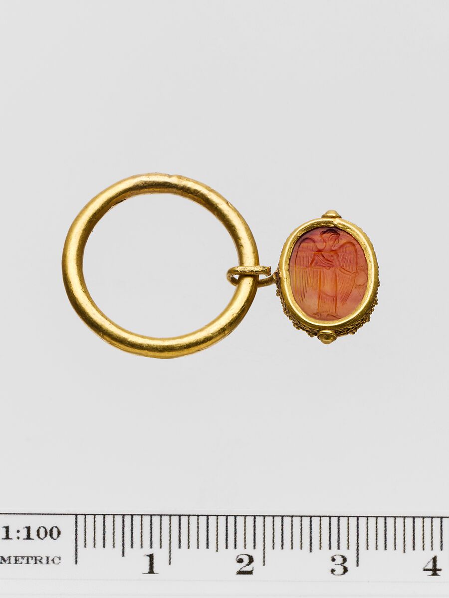 Carnelian scaraboid seal, Carnelian, gold, Greek 