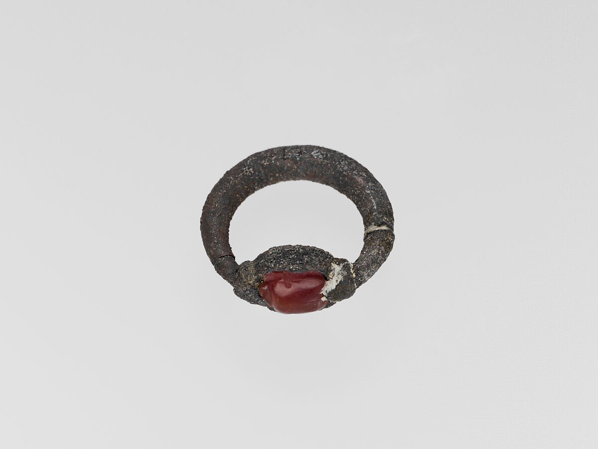Silver ring with carnelian scarab, Silver, sard, Greek 