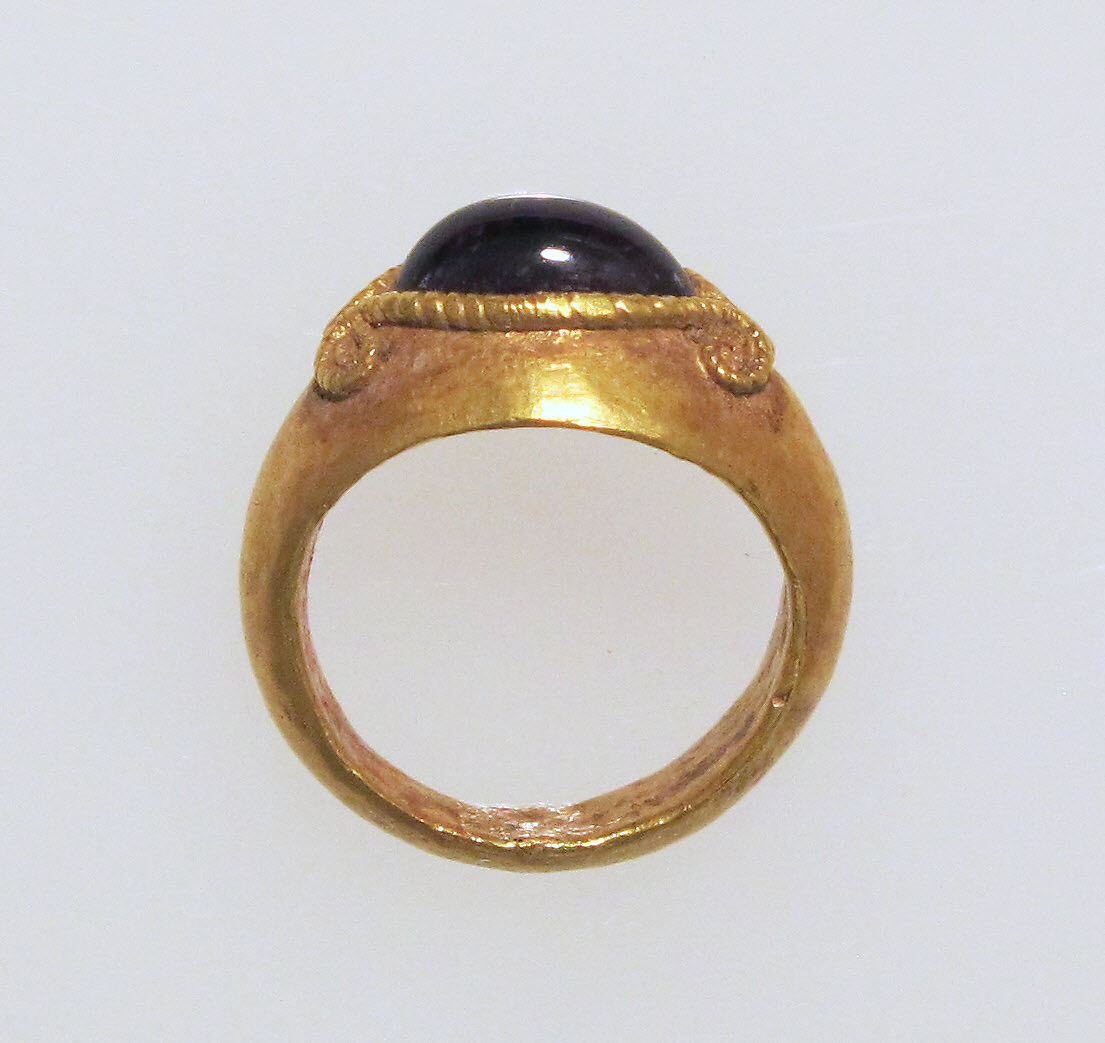 Ring with carbuncle | The Metropolitan Museum of Art