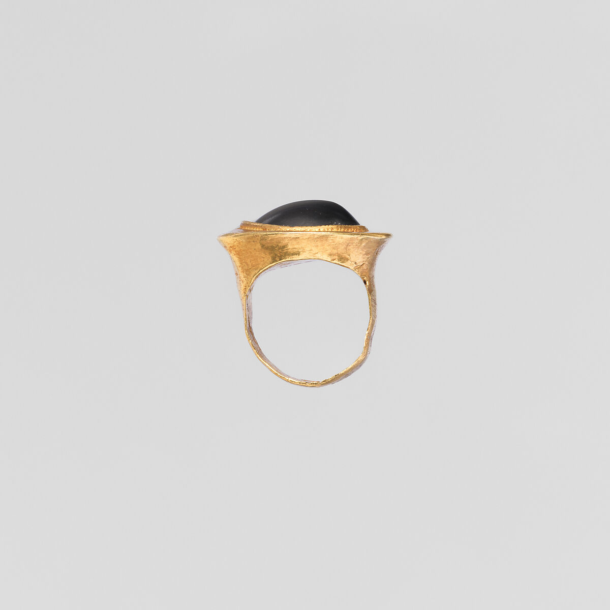 Gold and garnet ring, Gold, garnet, Roman, Cypriot
