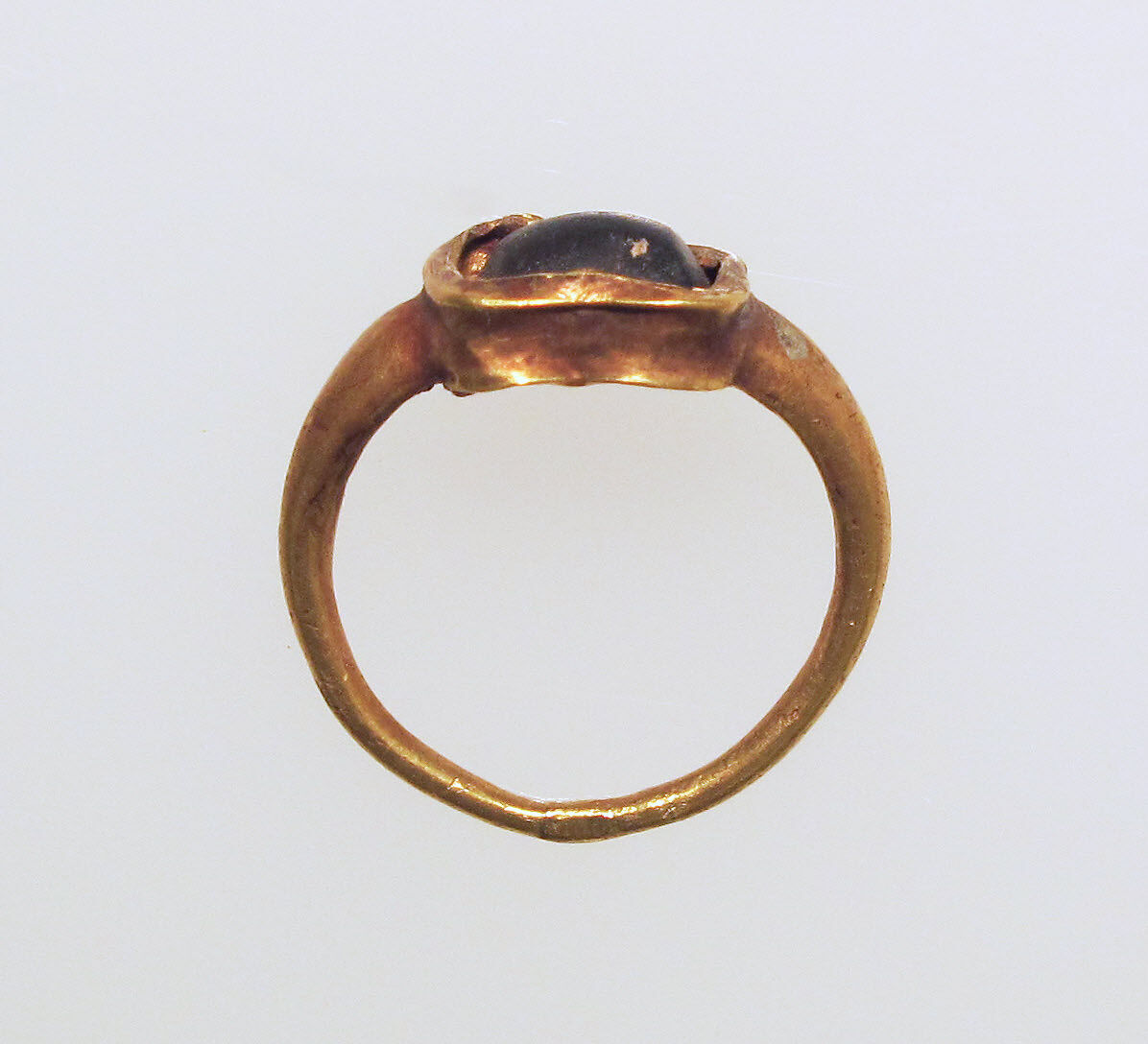 Ring with glass bezel, Gold, glass, Roman 