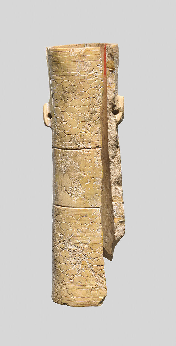 Narrow ivory box, Hippopotamus ivory, Cypriot