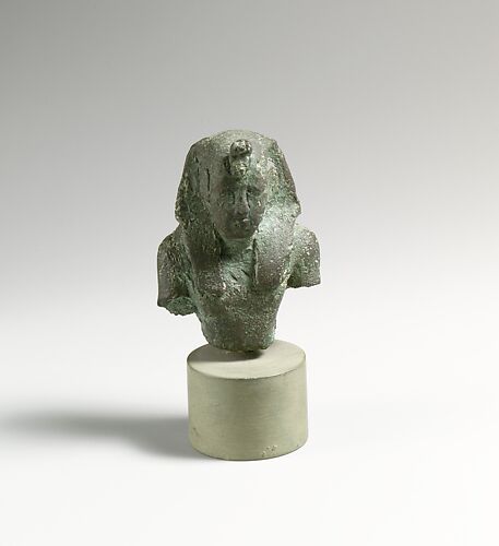 Bronze portrait head of a pharaoh