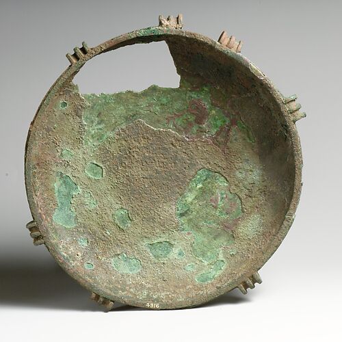 Shallow bronze bowl
