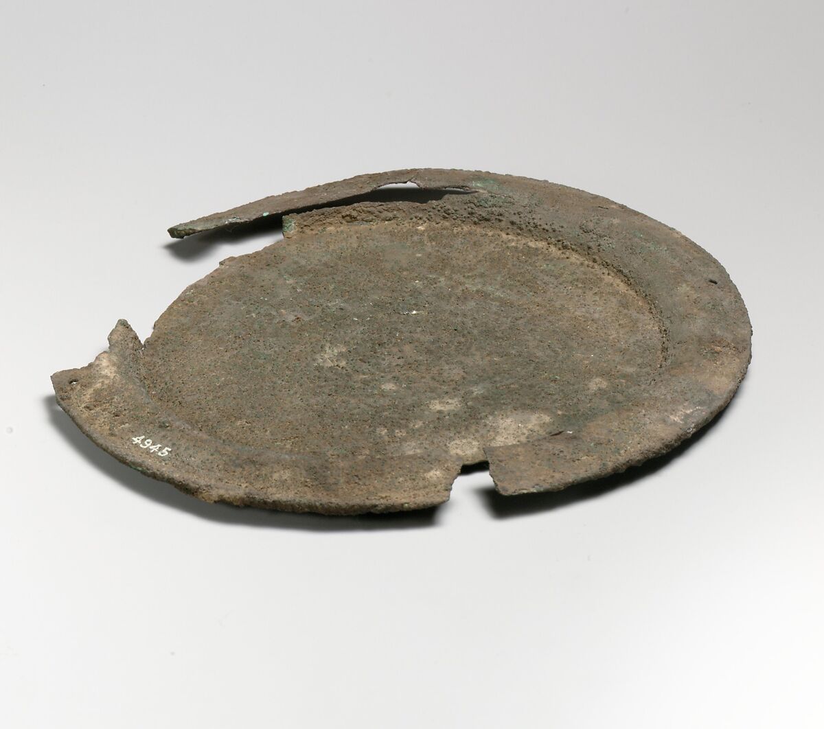 Plate with concentric circles incised, Bronze 