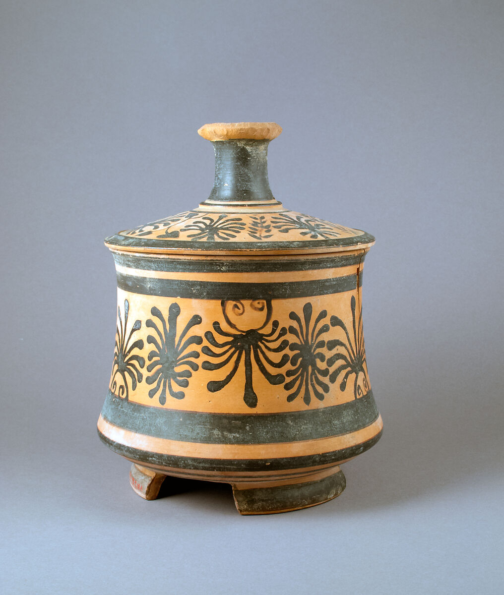Pyxis with lid, Terracotta, Greek, Boeotian 