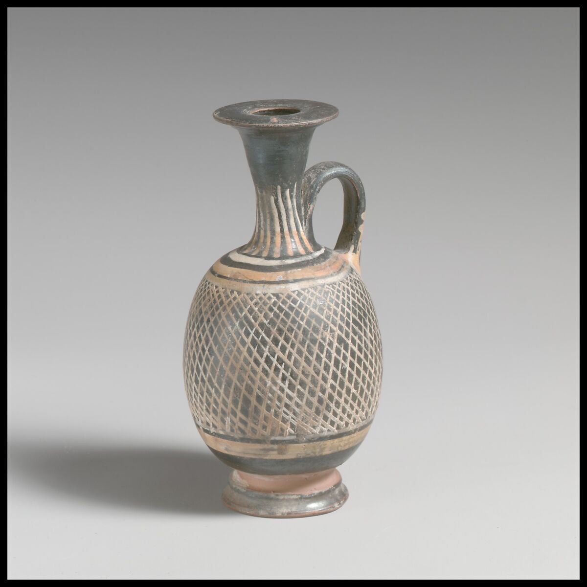 Squat lekythos, Terracotta, Greek, South Italian, Apulian