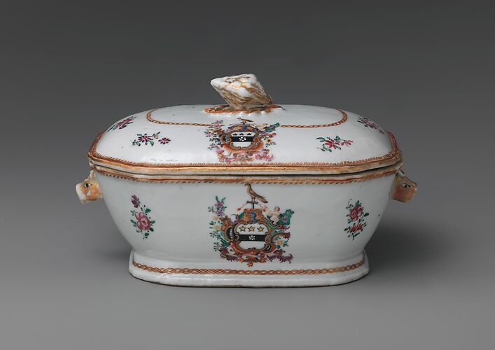 Covered Sauce Tureen