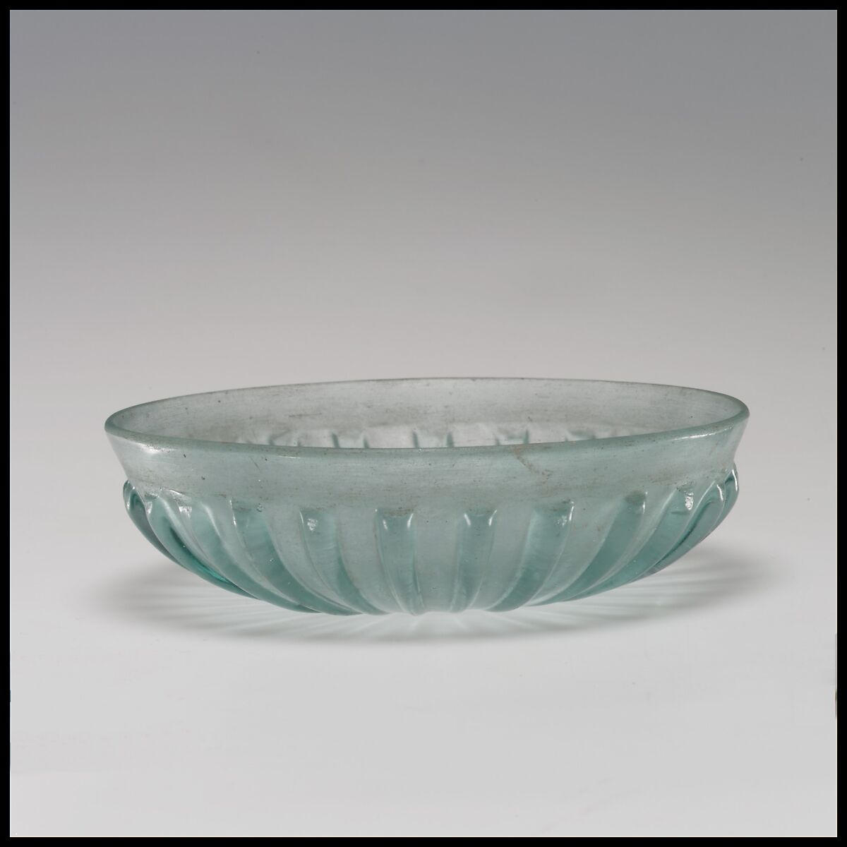 Glass ribbed bowl