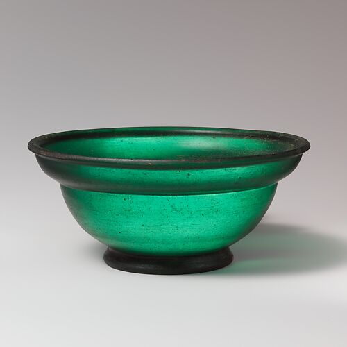 Glass bowl