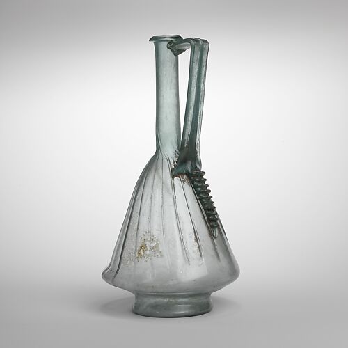 Glass jug