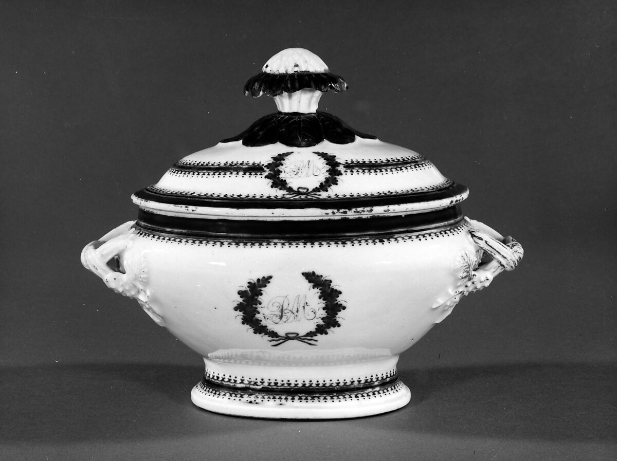 Covered Sauceboat, Porcelain, Chinese, for American market 