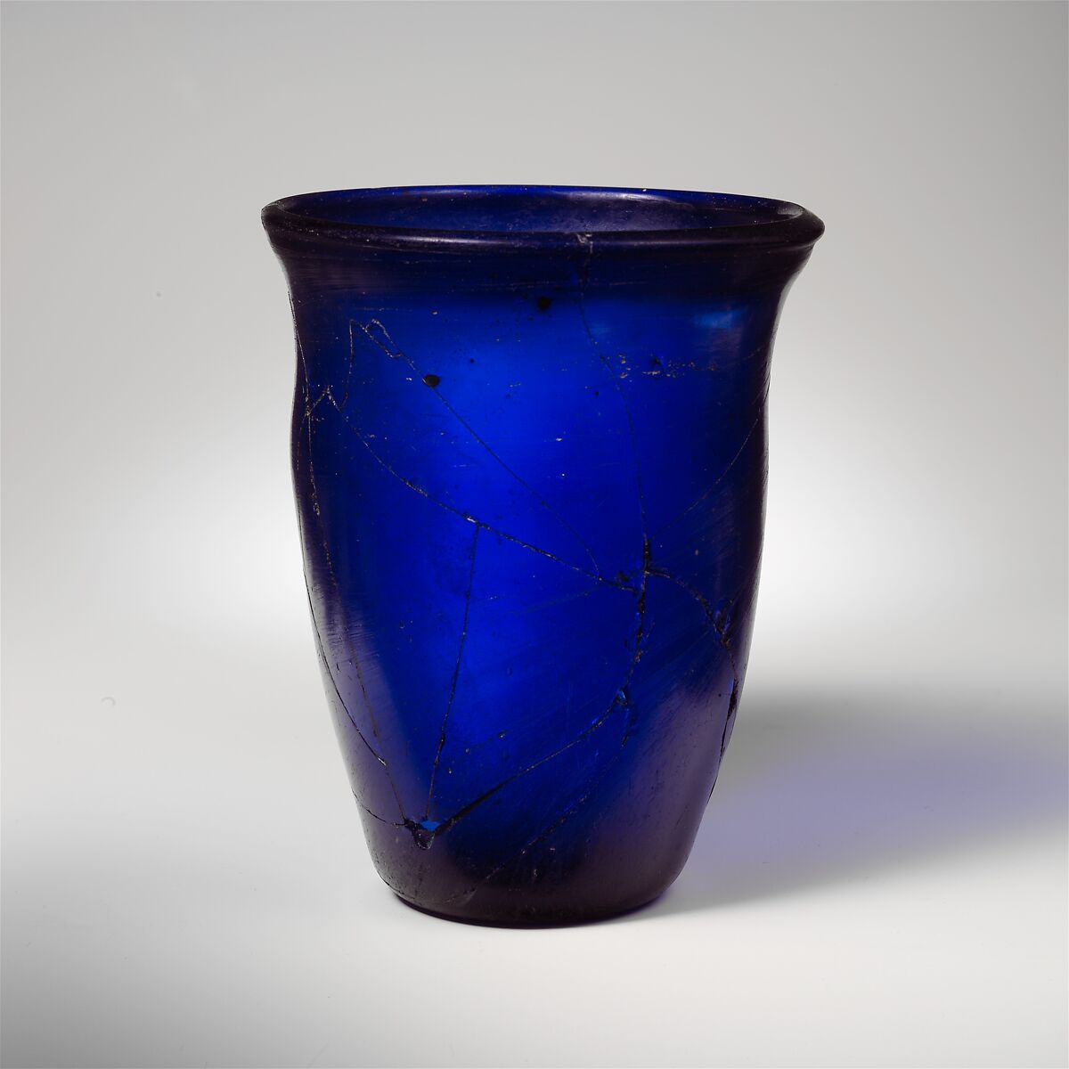 Glass beaker, Glass, Roman