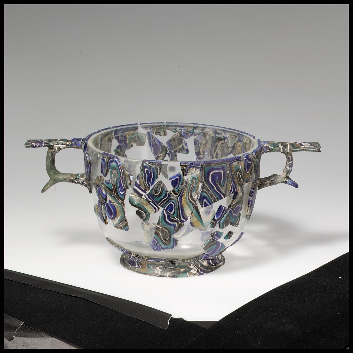 Glass gold-band mosaic scyphus (drinking cup), Glass, Roman