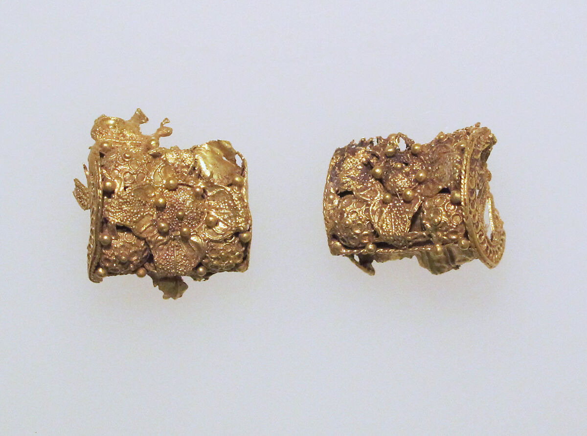 Earring, baule type, Gold, Etruscan 