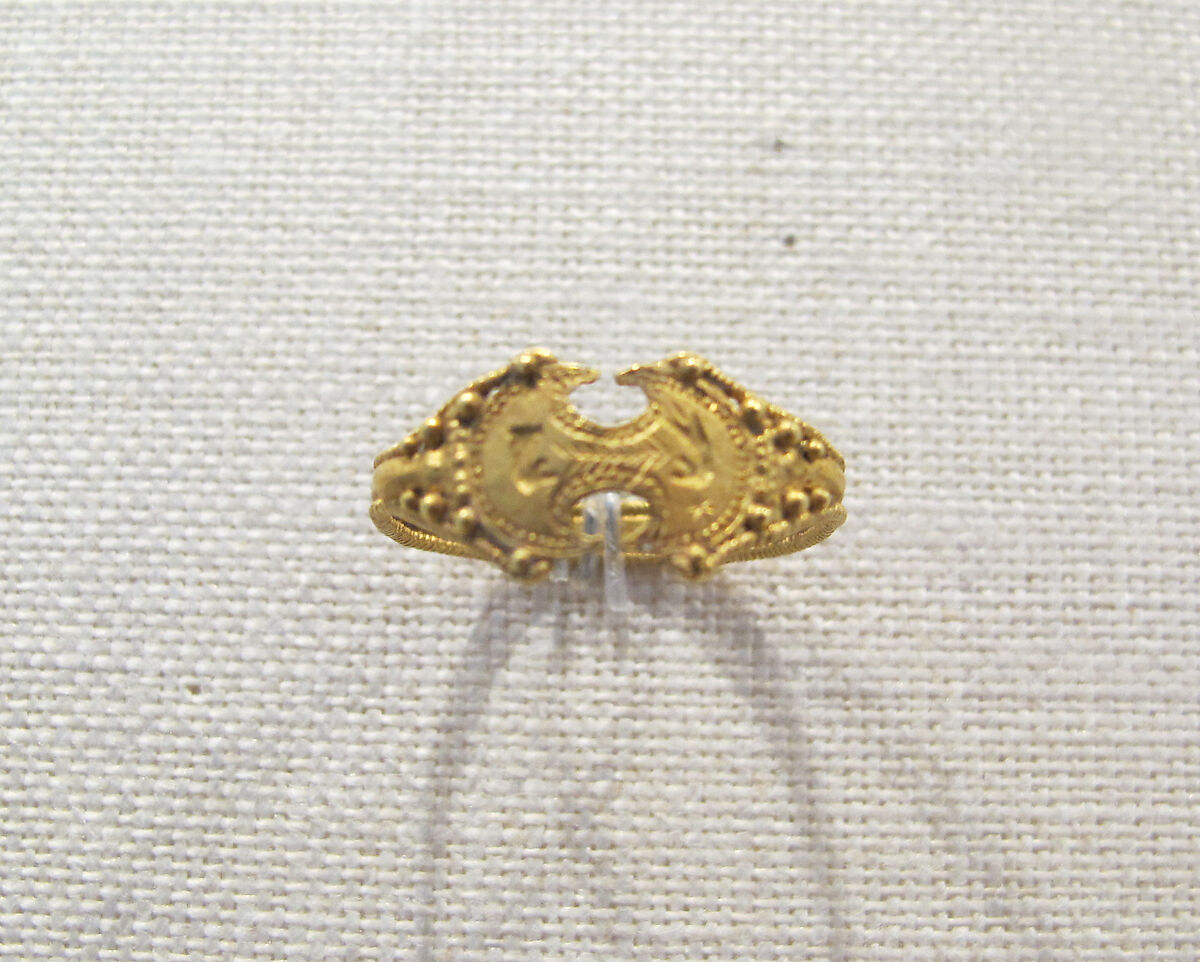 Gold ring, Gold, Etruscan 