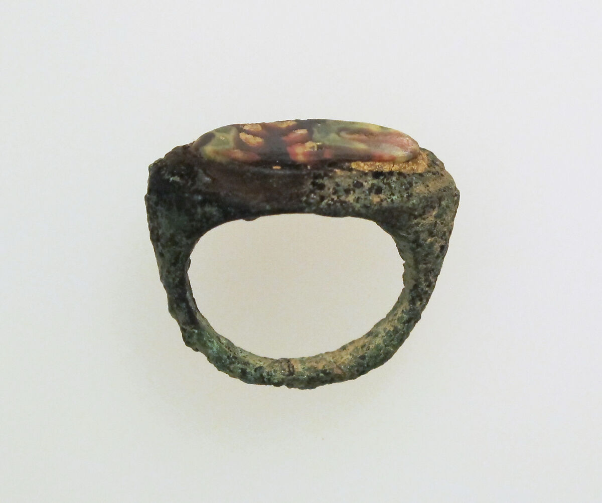 Ring with millefiori, Bronze, glass 