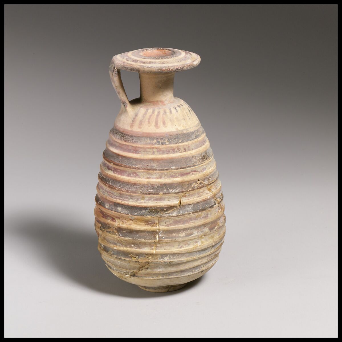 Terracotta alabastron (perfume vase), Terracotta, Etruscan 