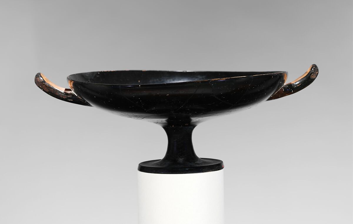Terracotta kylix (drinking cup), Attributed to the Painter of New York GR 576, Terracotta, Greek, Attic