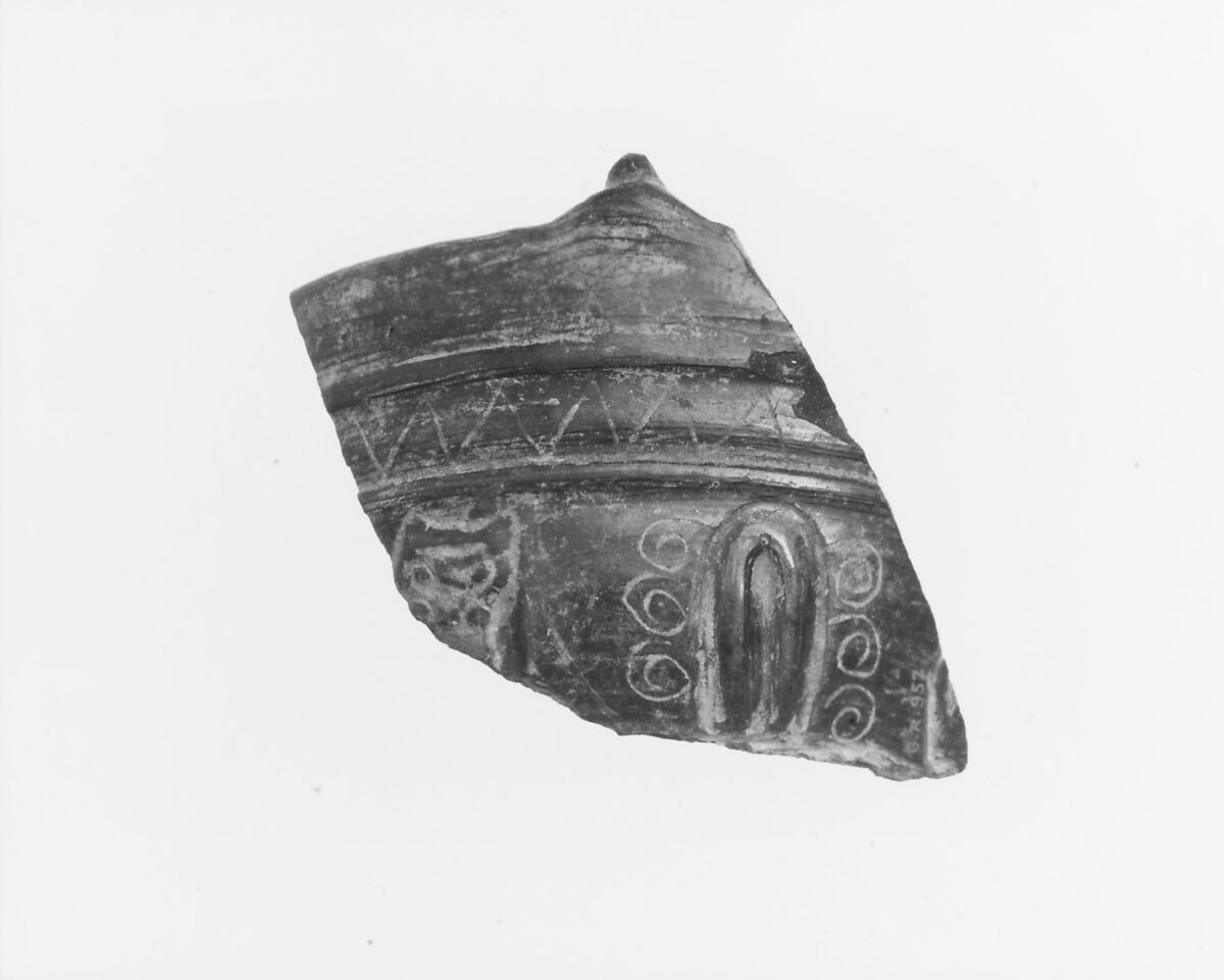 Vase fragment, Terracotta, Etruscan 