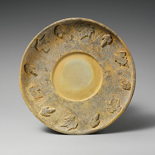 Terracotta phiale (libation bowl), Terracotta, Etruscan 