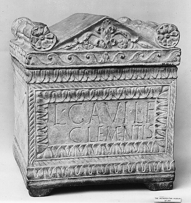 Marble cinerary chest with lid, Marble, Roman 