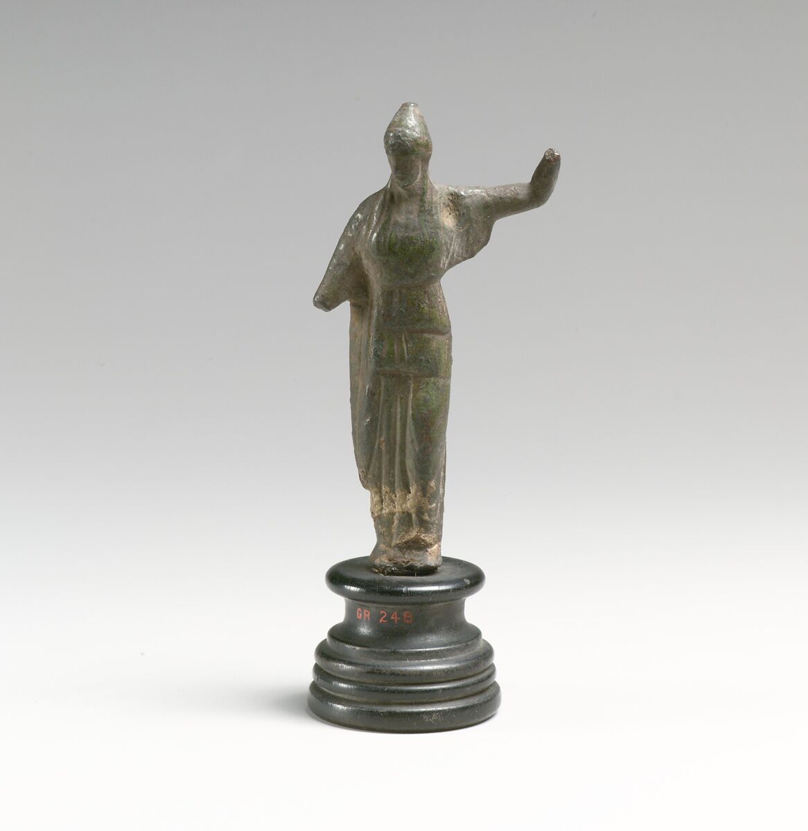 Statuette of a woman, Bronze 