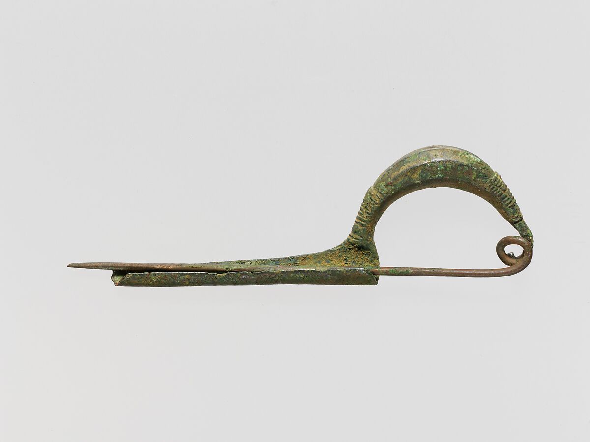 Bronze sanguisuga-type fibula (safety pin), Bronze, Etruscan 